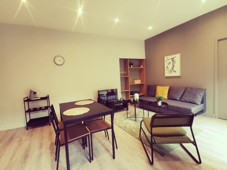 Vienne: Appartement Au Coeur Du Centre Historique Vienne  Exterior foto